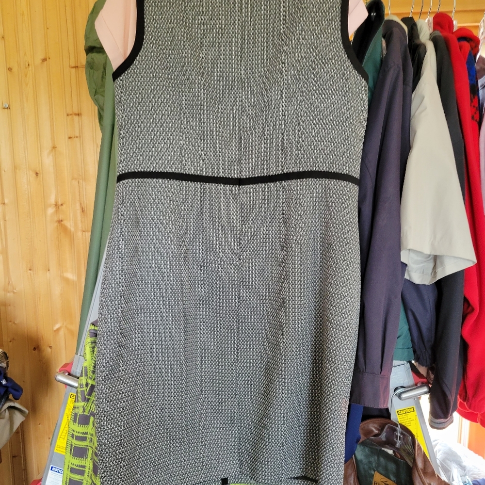 Dress - Picture 3 of 3